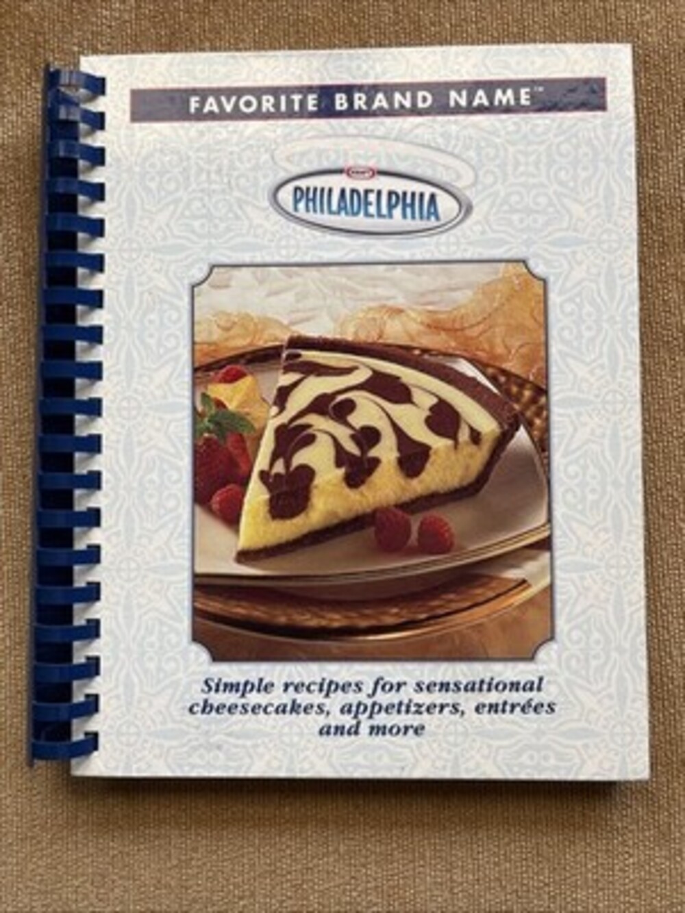 Kraft Philadelphia Cream Cheese Classic Recipes 2001 Cookbook USED EX Cond.